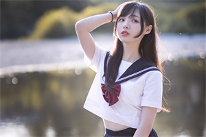 上海品茶网：In Shanghai, the intertwining of sisterhood and career pursuit forms a beautiful yet complex picture. With the development of society, an increasing number of Shanghai women are striving to break free